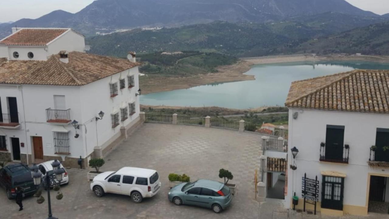 Apartamentos Mirador En La Plaza De Zahara Zahara De La Sierra Exteriér fotografie