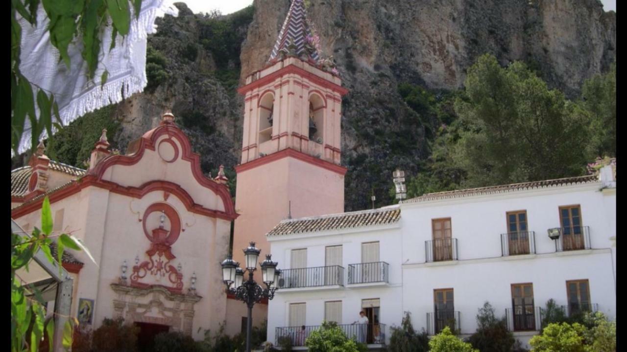 Apartamentos Mirador En La Plaza De Zahara Zahara De La Sierra Exteriér fotografie